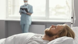 Drgawki u dorosłych – jak przebiega konsultacja neurologiczna online i procedura wystawienia zwolnienia lekarskiego