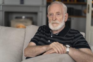 Zaburzenia poznawcze u osób starszych – jak rozpoznać i leczyć