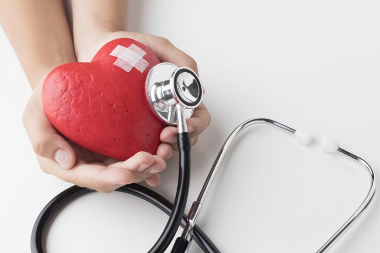 Jak dbać o serce i układ krążenia – profilaktyka, niepokojące objawy i leczenie - okładka